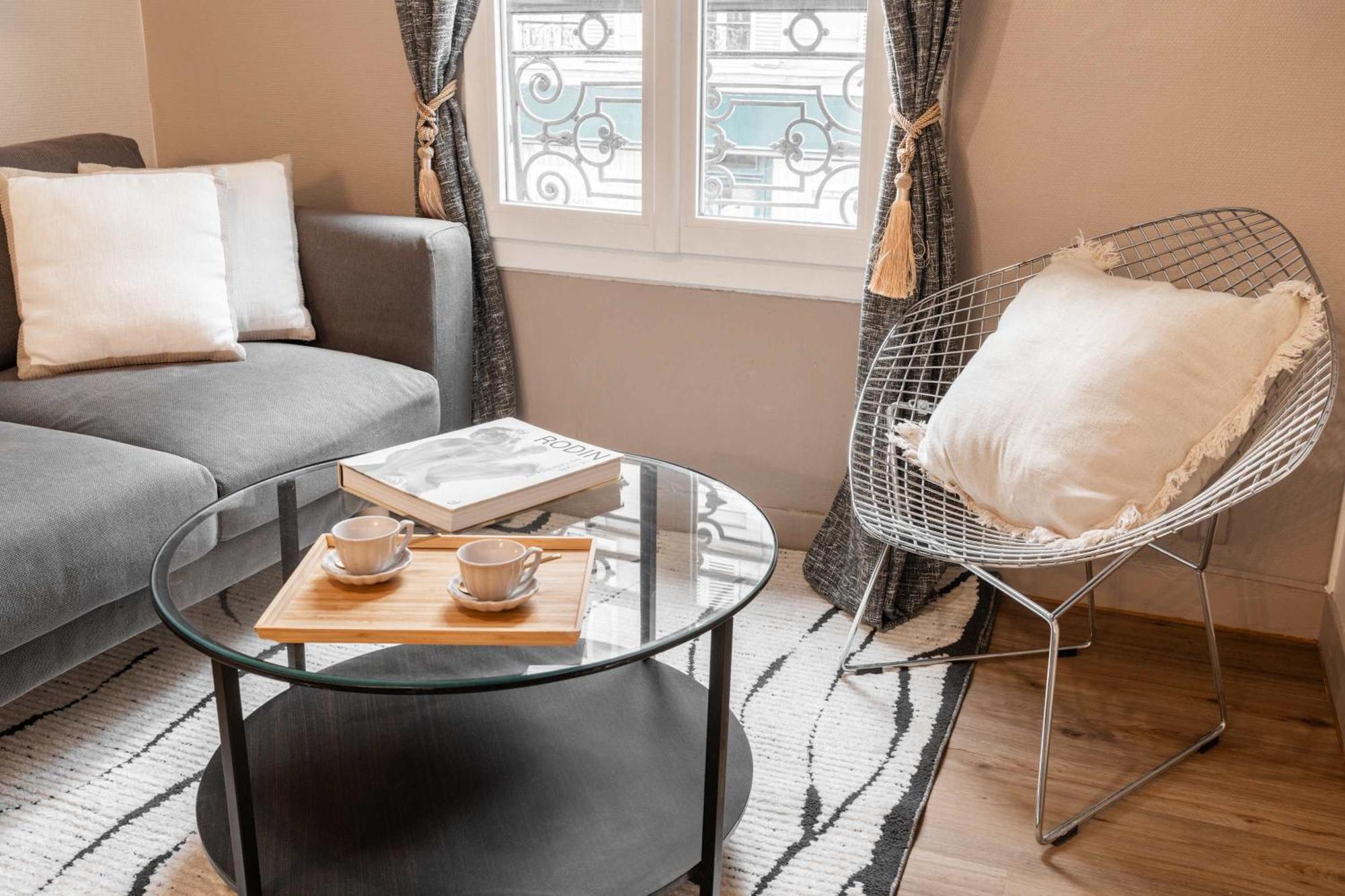 Family Apartment In Париж Экстерьер фото